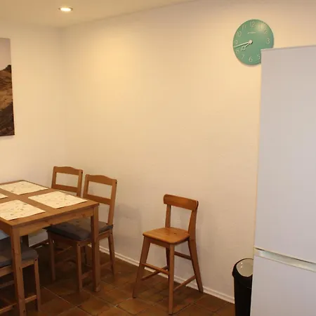 Oberhausen-styrum Apartament